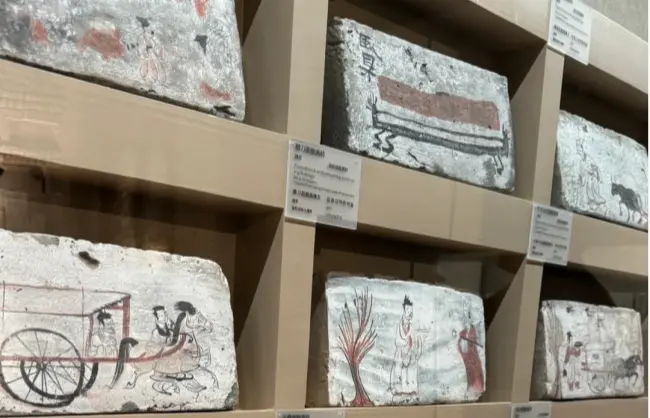Exhibits in Dunhuang Museum