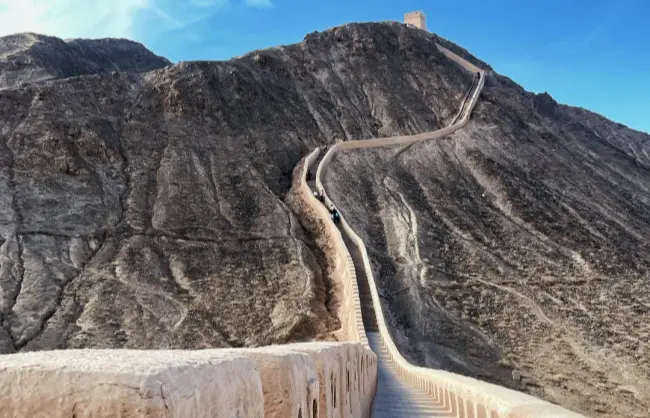 Overhanging Great Wall in Jiayuguan