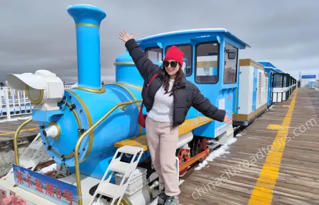 chaka-salt-lake-train