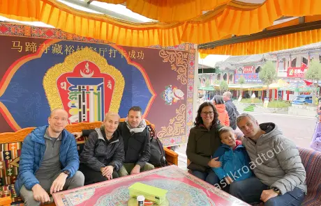 china-silk-road-gansu-tour-with-horseshoe-temple
