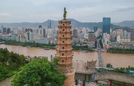 Silk Road travel to Lanzhou White Pagoda Mountain