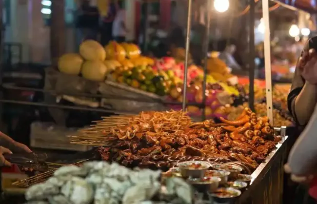 Lanzhou Zhengning Road Night Market
